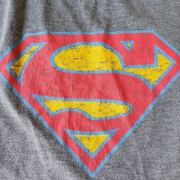DC Comics Tops - DC Comics Medium Superman Tee